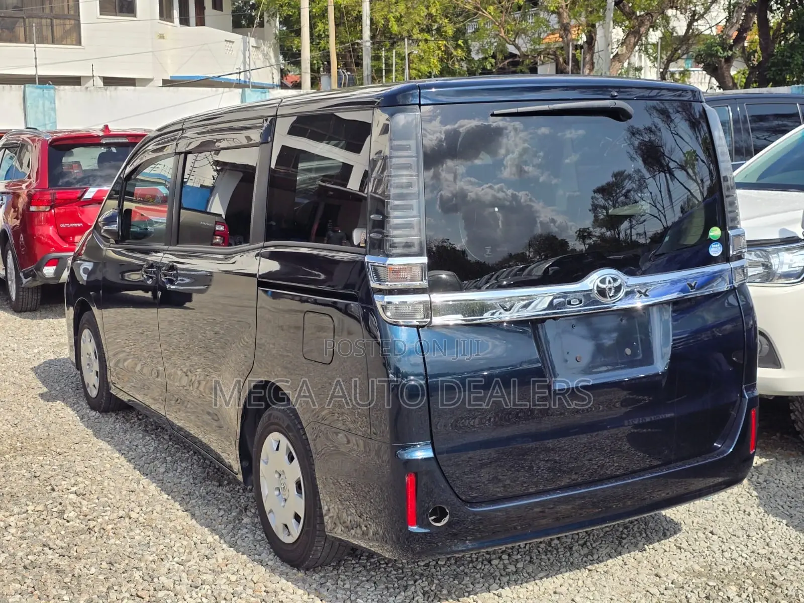 Toyota Voxy 2018 Blue