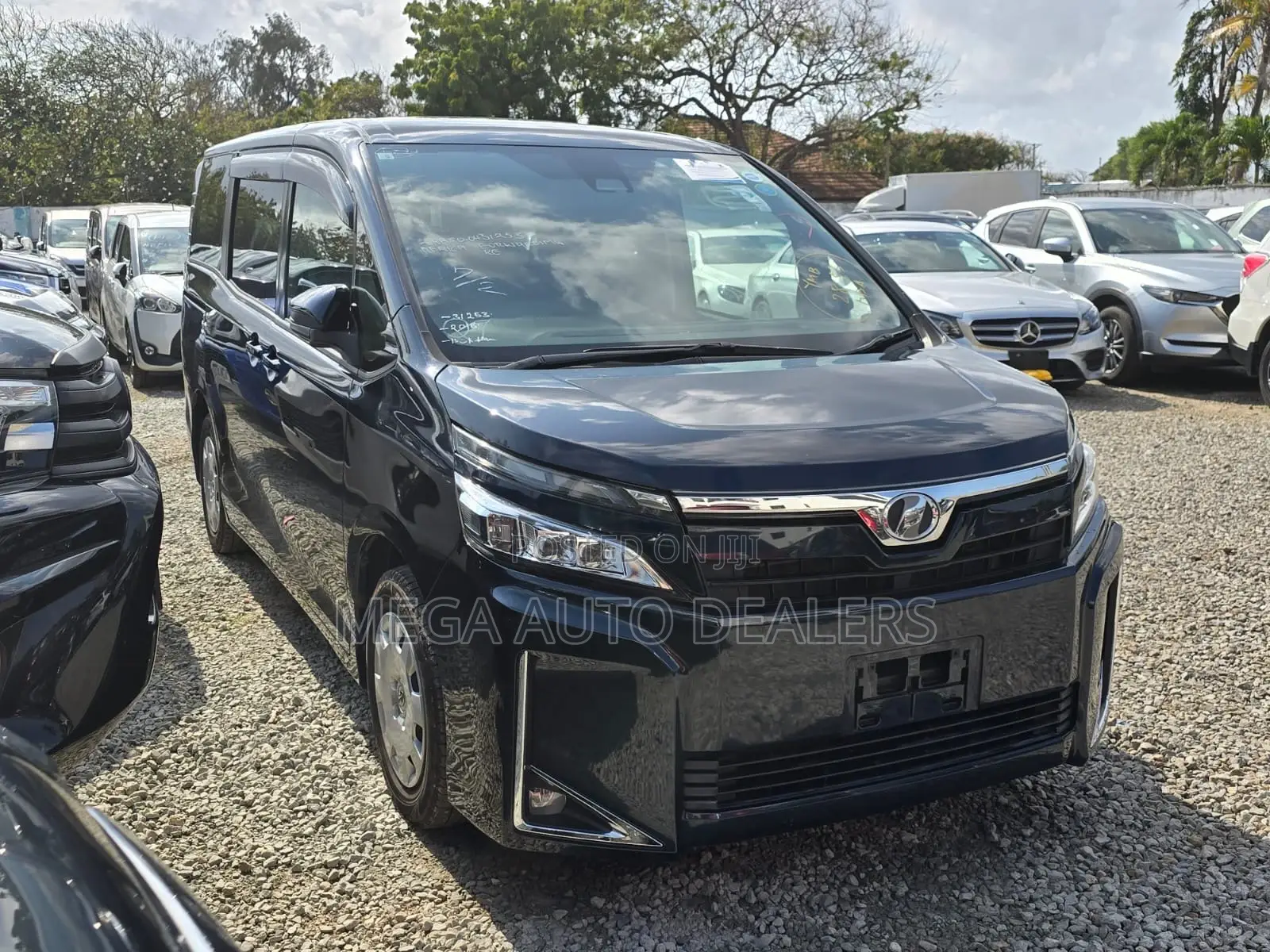 Toyota Voxy 2018 Blue