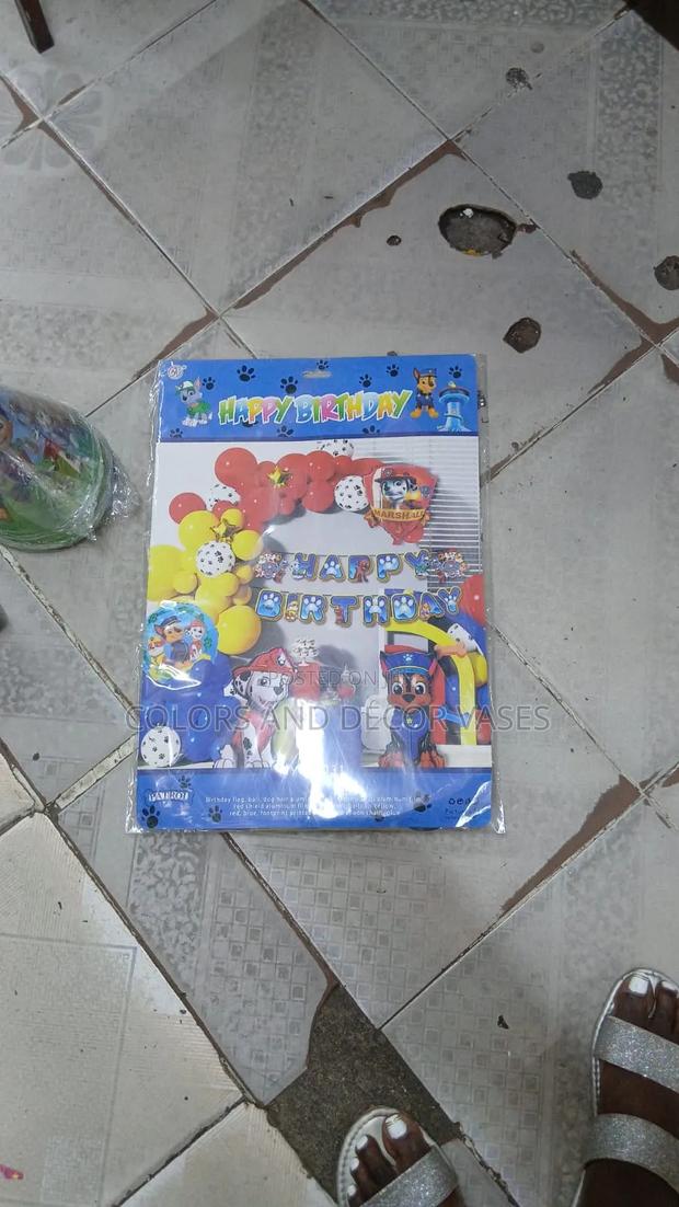 Self Set Balloon Garlands - main view