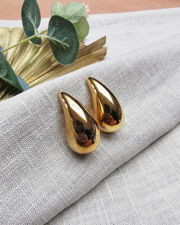 Elegant Tear Drop Earrings Silver and Gold - thumbnail 3