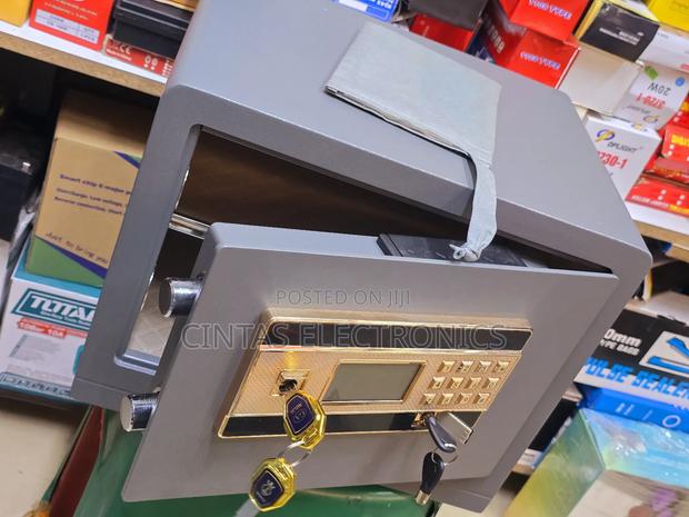 Quality Safe Box - main view