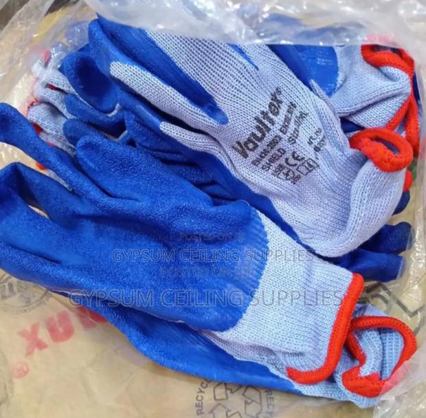 Safety Gloves - thumbnail 3