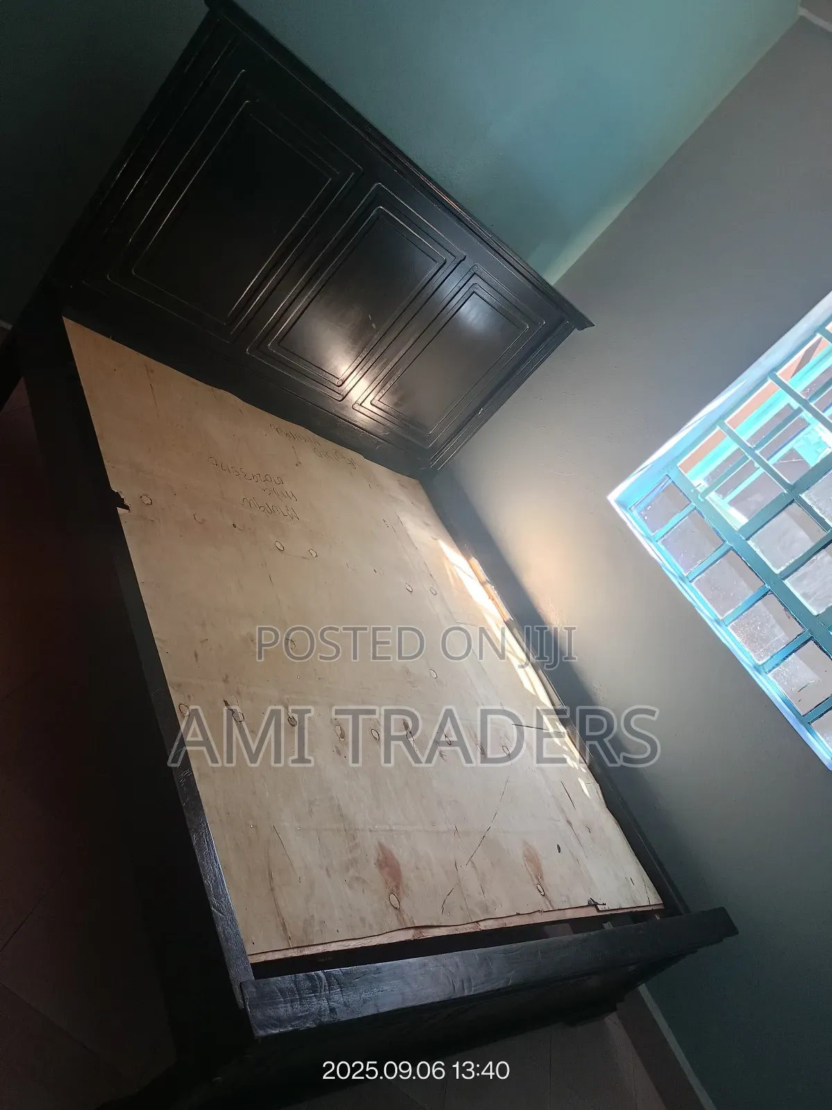 Wooden Bed 5*6