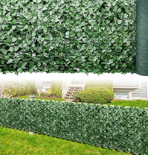 Synthetic Artificial Fence - main view