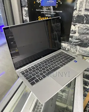 New Laptop HP EliteBook 1040 G8 32GB Intel Core I7 SSD 512GB