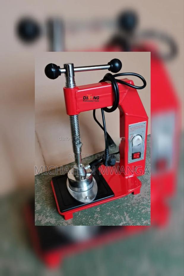Air-Tight Tyre Vulcanizing Machine - main view