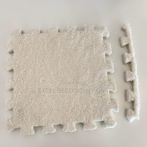 Functional Interlocking Mats-Comfort Meets Durability