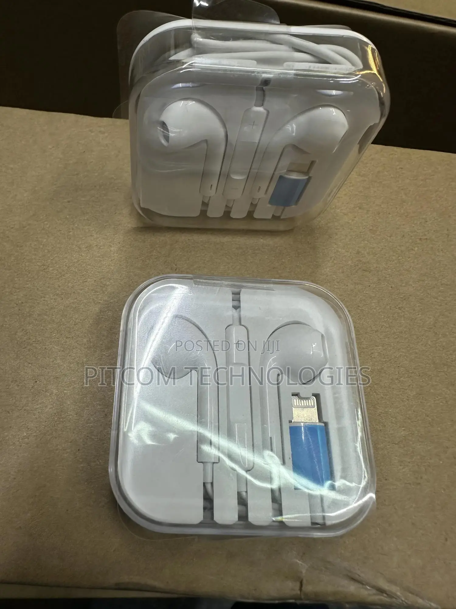 iPhone Lightning Earphones