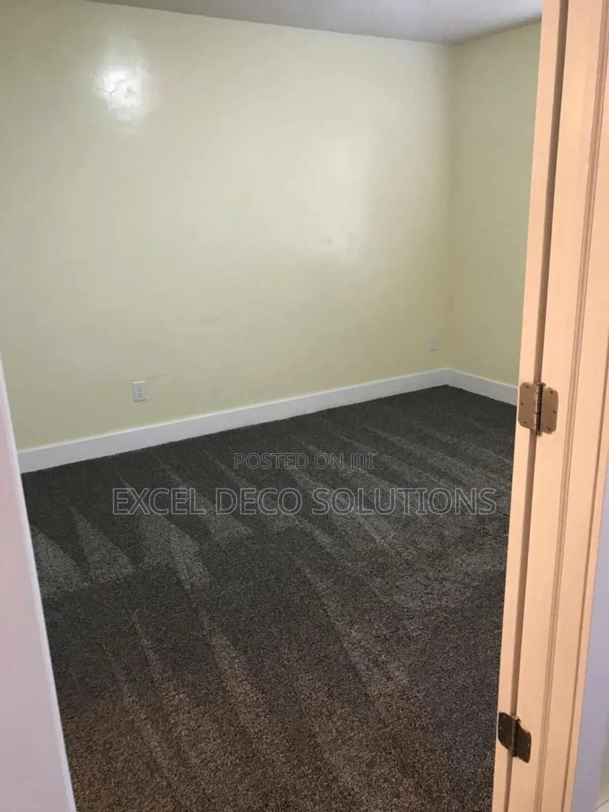 Easy-Clean Wall to Wall Carpets for Busy Homes