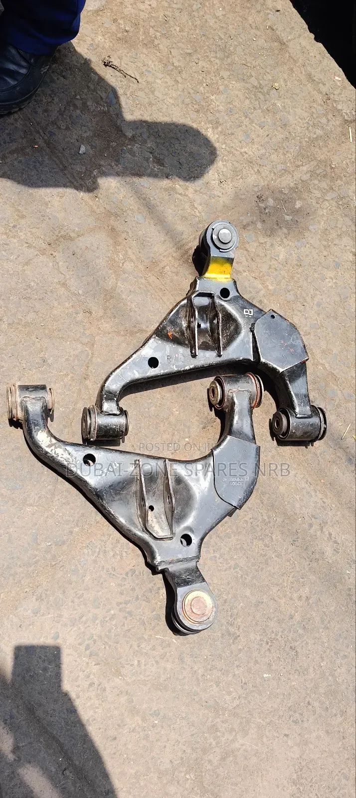 Lower Arms Hilux D-4d Revo, Revolution.