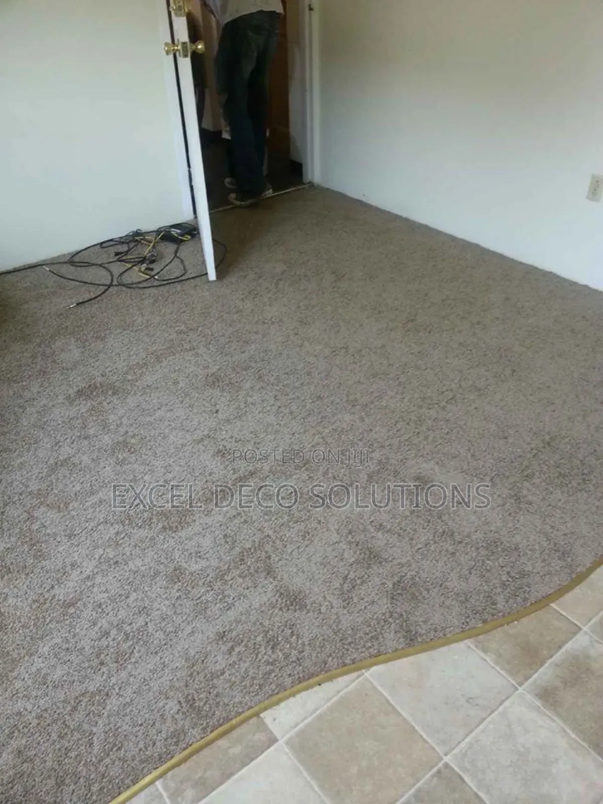 Decorative Striped Wall to Wall Carpet – Trendy Eye-Catching