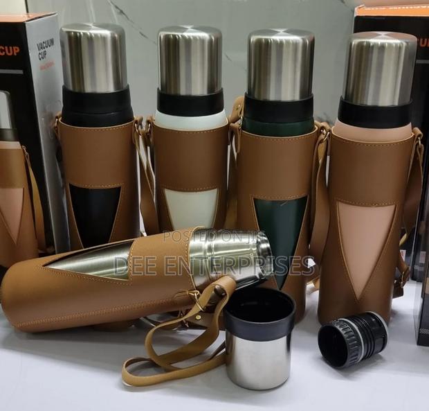 1000ml and 1200ml Camping Thermocup in Leather Carrier Bag