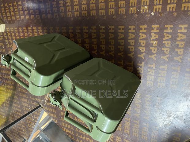 Fuel Can/Metal Fuel Container - main view