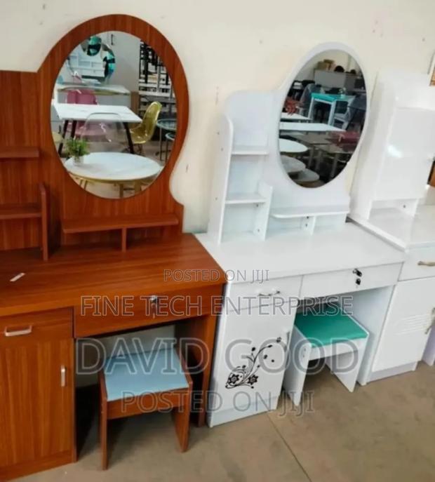 Dressing Table With Mirror - main view
