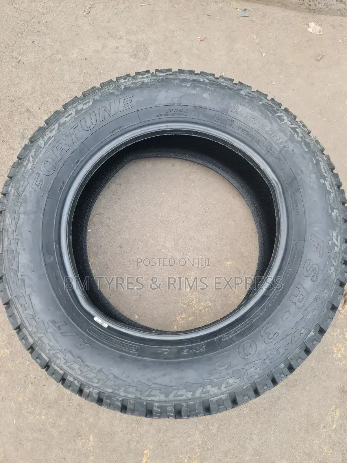 235 /65 R17 Fortune.