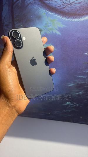 Apple iPhone 16 128 GB Black - main view