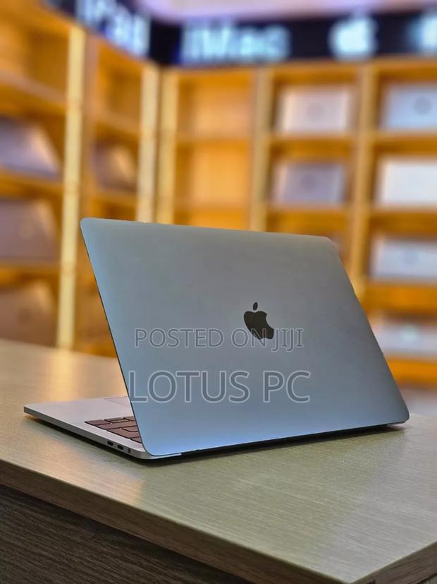 Laptop Apple MacBook Pro 2019 32GB Intel Core I9 SSD 1T - thumbnail 2