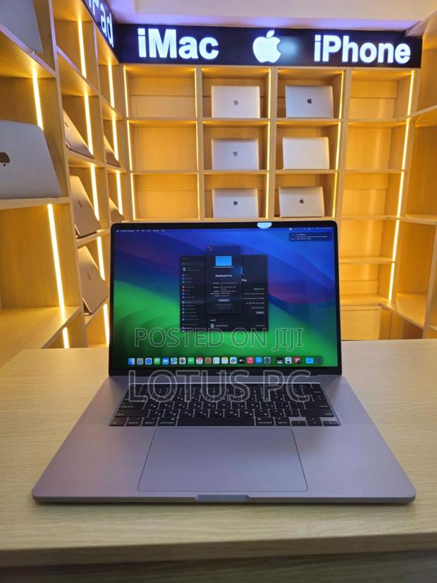 Laptop Apple MacBook Pro 2019 32GB Intel Core I9 SSD 1T - main view