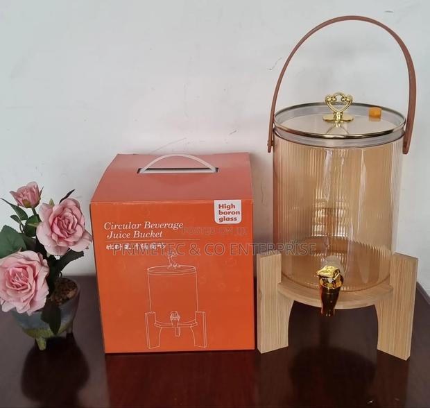 Bamboo Base and Glass Lid 3.6l Golden Borosilicate Glass.