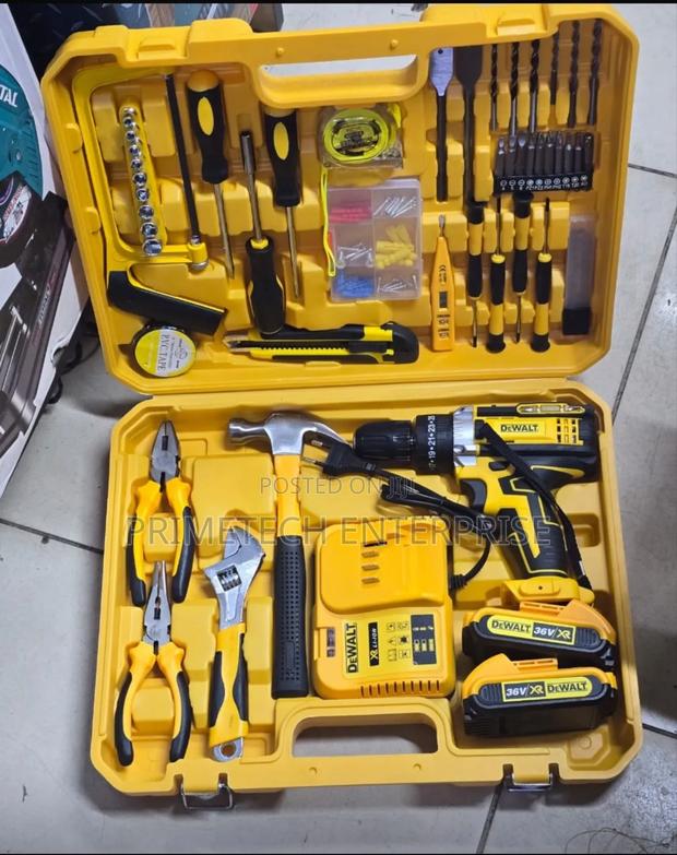 Dewalt Cordless Drill Set - main view