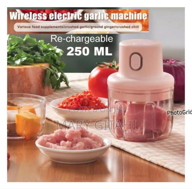 250ml Rechargable Intelligent Garlic Pepper Grinding Machine
