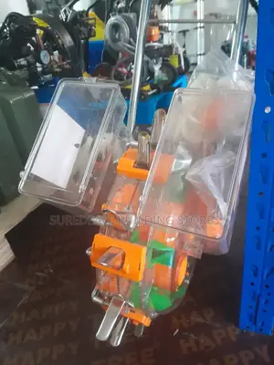 Manual Hand Planting Machine With Both Seed And Fertilizer Box