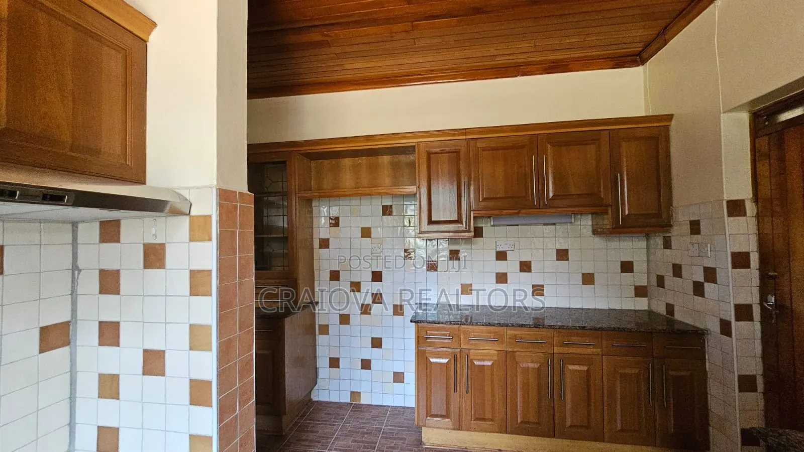 4bdrm Bungalow in Loresho for rent