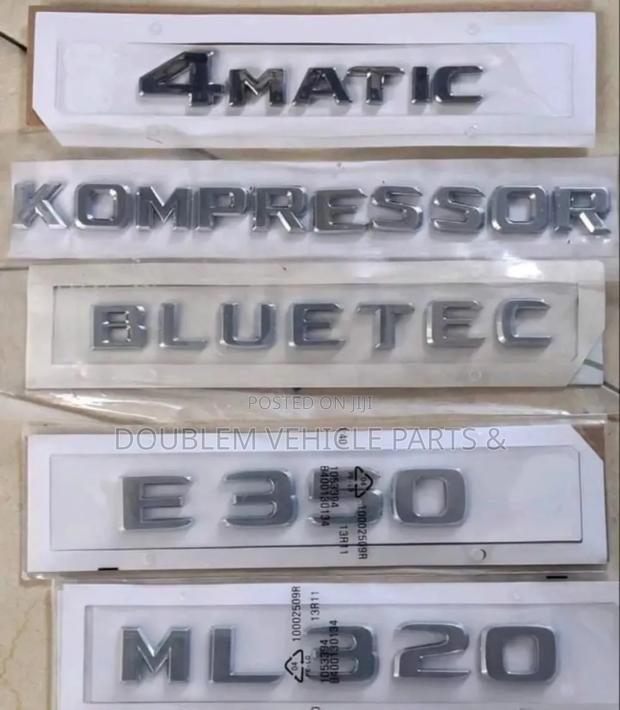 Emblem Crown Logo Hood Name 4matic Kompressor Bluetec E350 Ml320