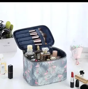 *Floral Portable Cosmetic Makeup Toiletry Bags
