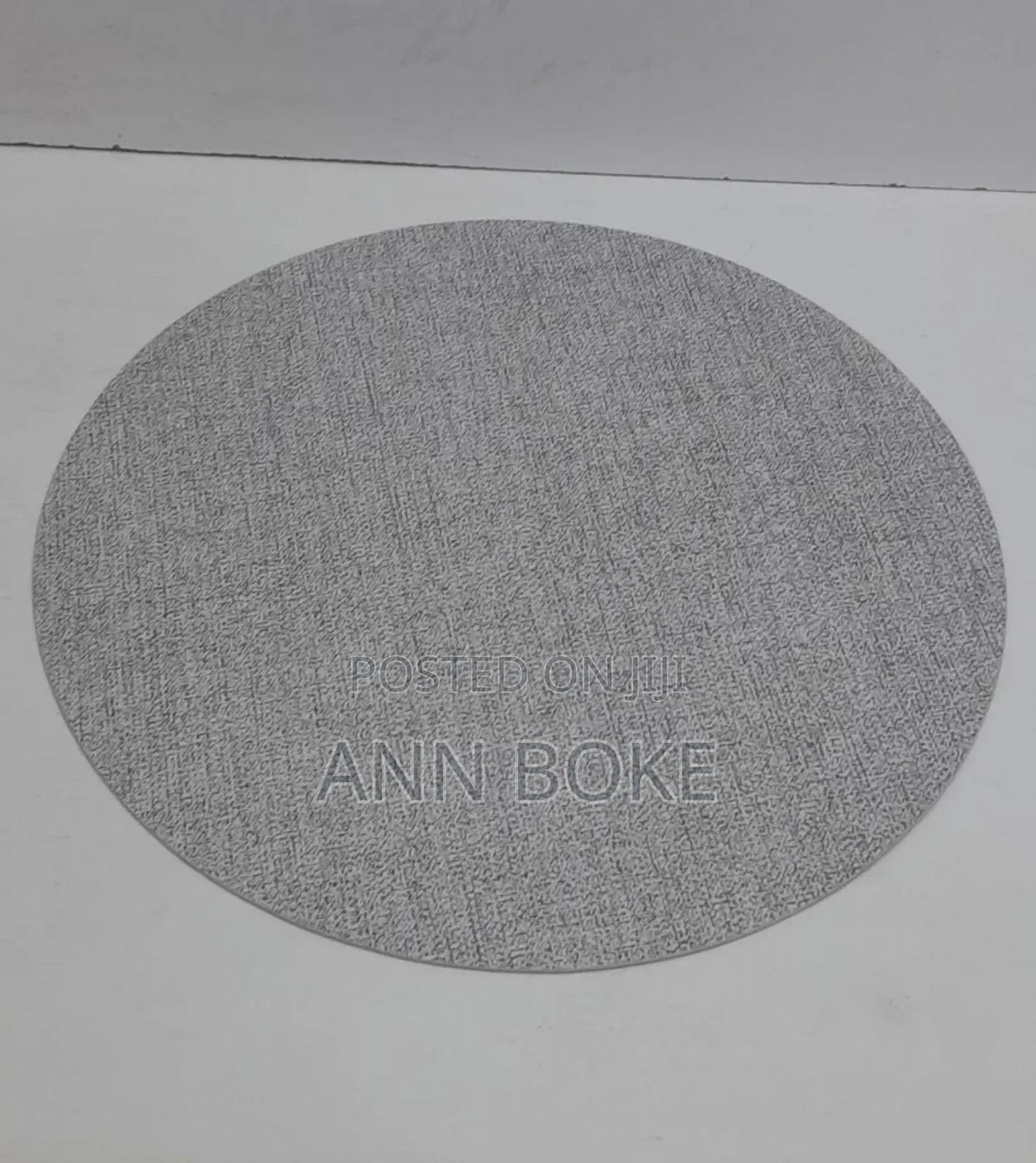 * 6 PCS Table Mats Available*
Material; Leather
Round