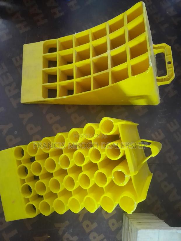 Car Wheel Parking Stoppers - main view