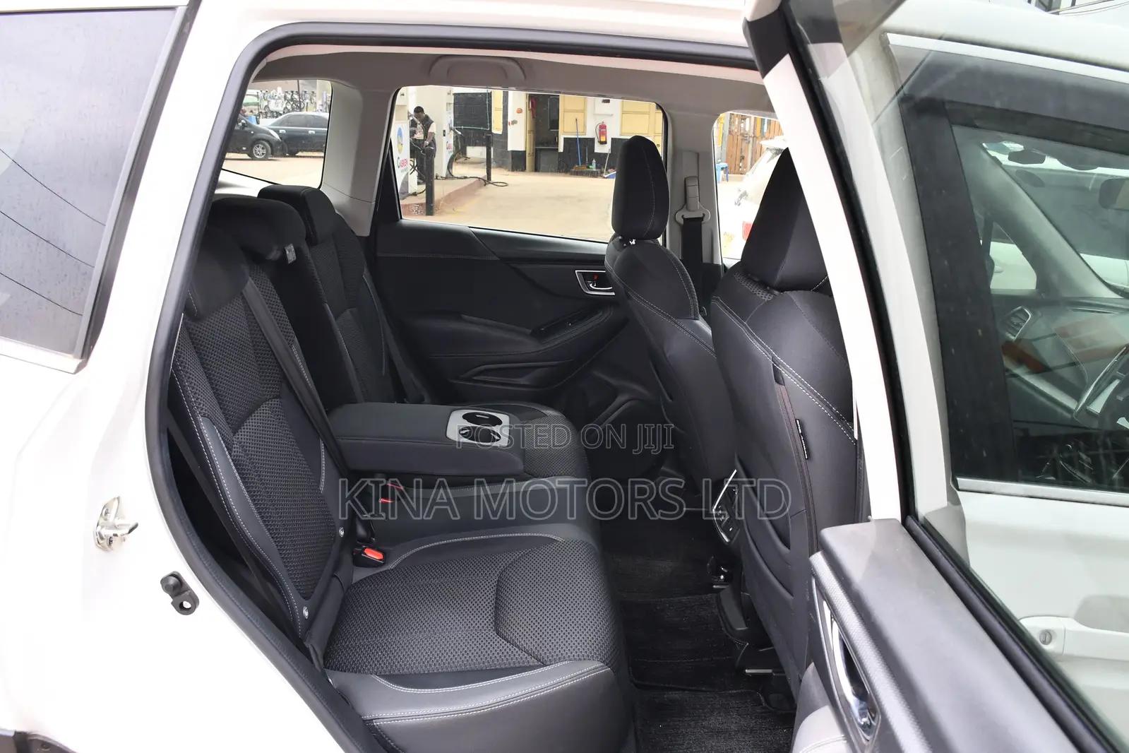 Subaru Forester 2018 White