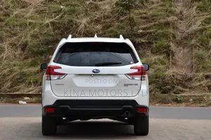 Subaru Forester 2018 White