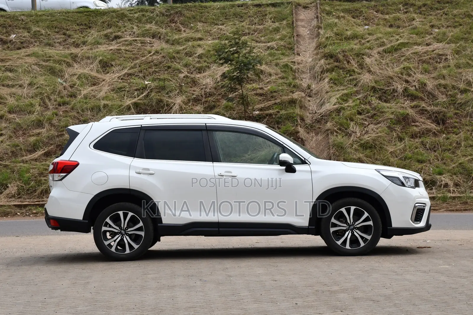 Subaru Forester 2018 White