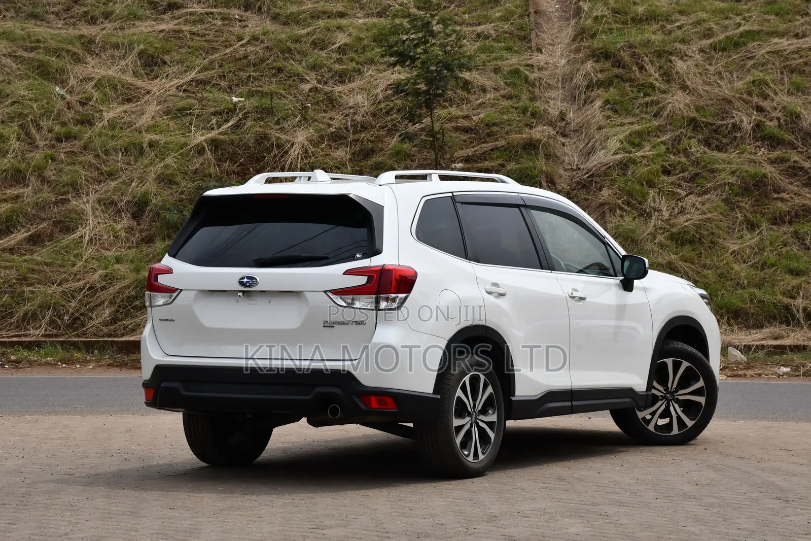 Subaru Forester 2018 White