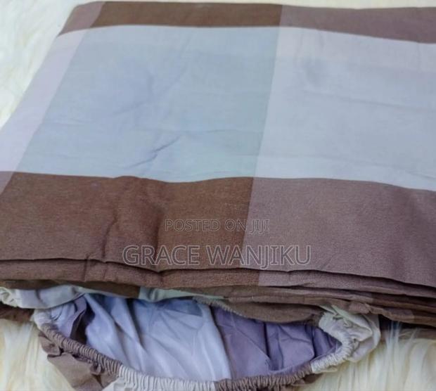 High Quality 6pcs Fitted Bedsheet With Duvet Cover.