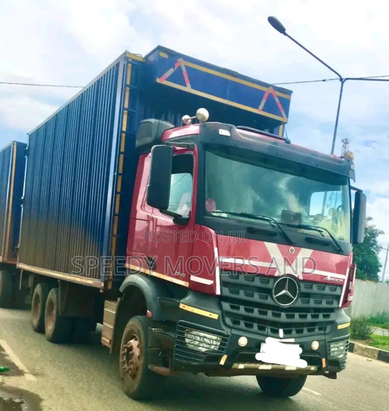 Trailers at Hand for Luggages Transportation and Delivery
