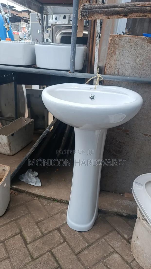 H/W Pedestal - main view