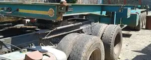 Flatbed/Skeleton Trailers Accessible for Logistics Services