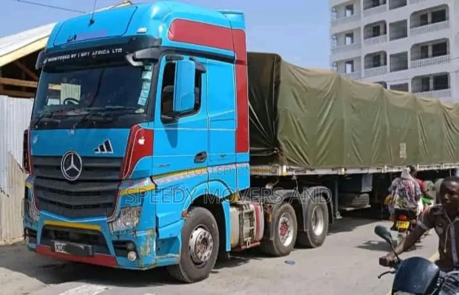 Boxbody/Containerised/Highsided/Flatbed for Transport Are at Hand