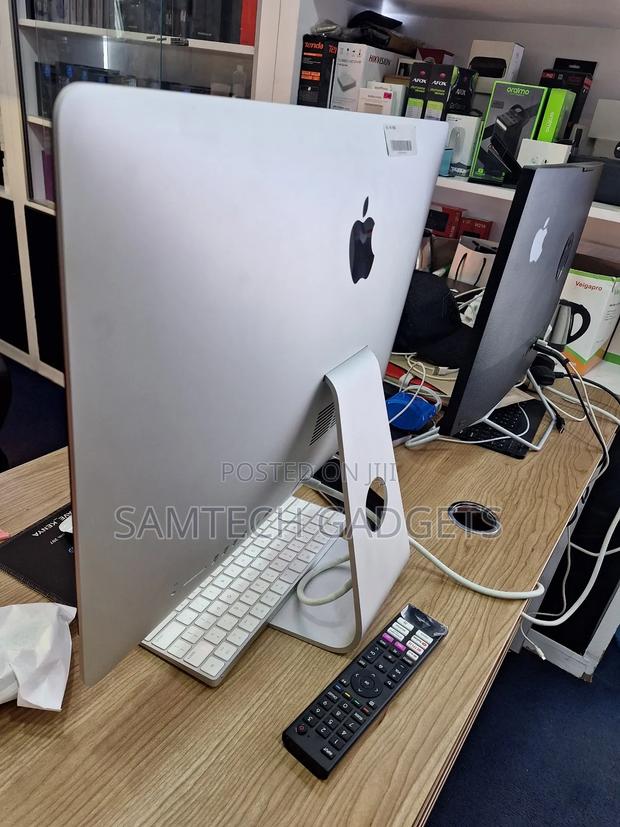Apple iMac 21.5 Inches 2017 - thumbnail 2
