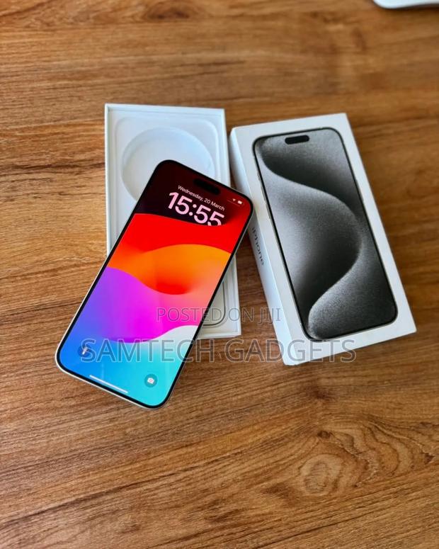 Apple iPhone 15 Pro Max 512 GB Silver - thumbnail 2