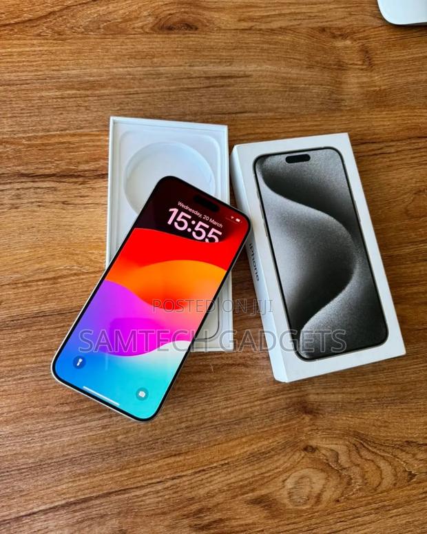 Apple iPhone 15 Pro Max 512 GB Silver - thumbnail 3