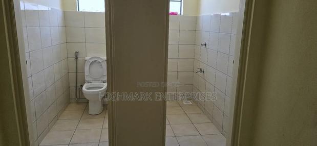 5000 Sq Ft Godown for Sale:Athiriver - thumbnail 4