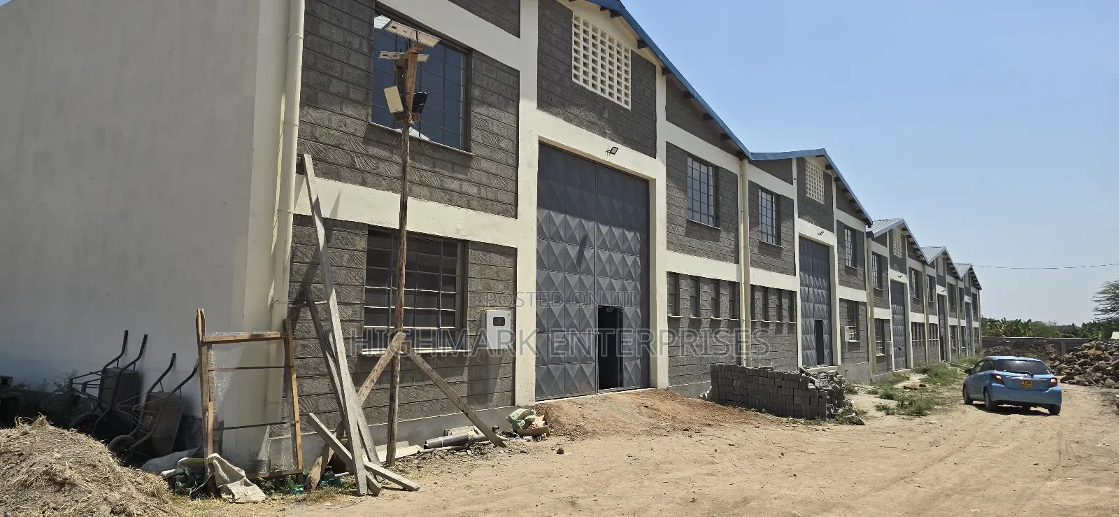 5000 Sq Ft Godown for Sale:Athiriver