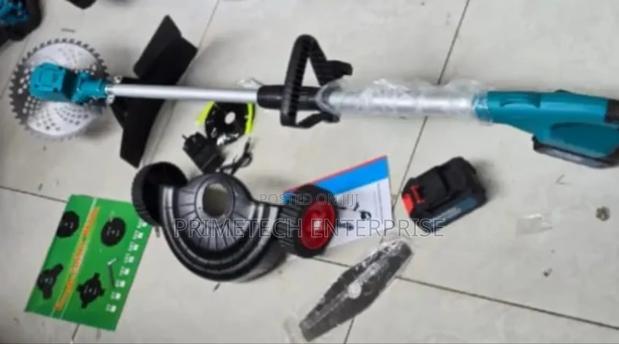 Makita Cordless Brush Cutter