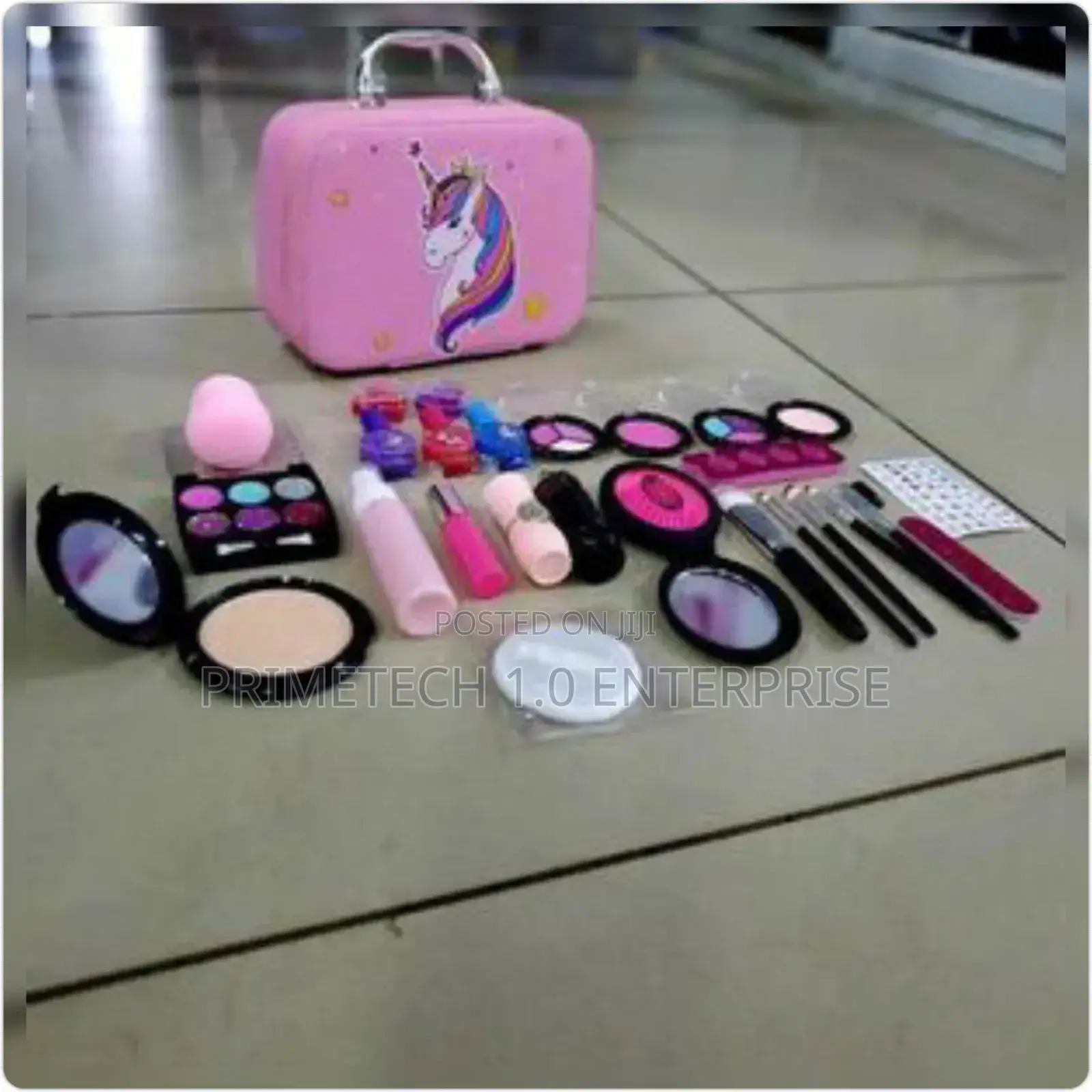Kids Pinky Make Up Kit