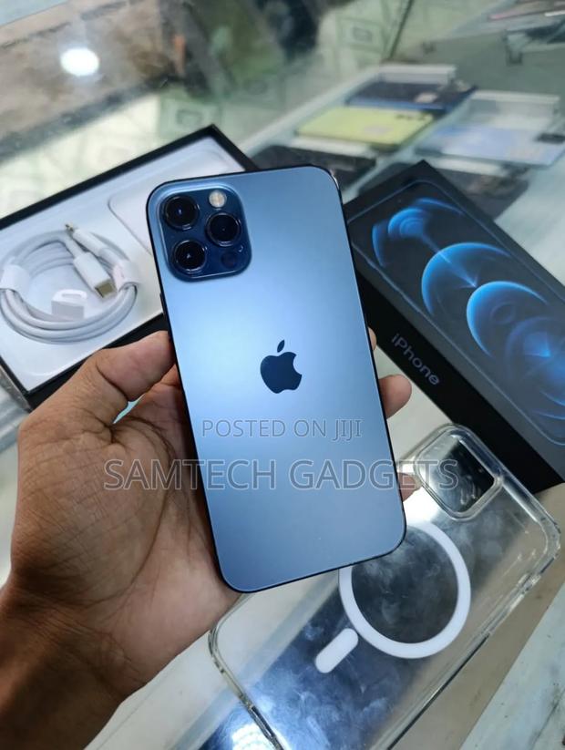 Apple iPhone 12 Pro 128 GB Blue - main view