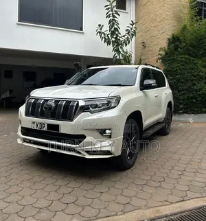 Toyota Land Cruiser Prado 2.8 2018 White