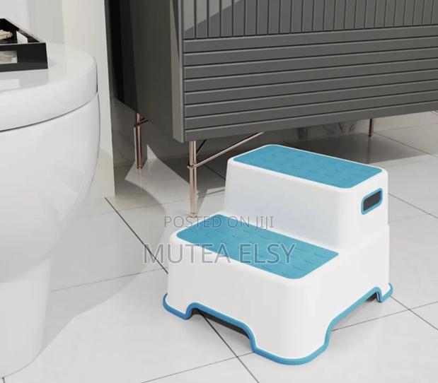Blue, Pink Grey Portable Anti Slip Kids Step Stool - thumbnail 4